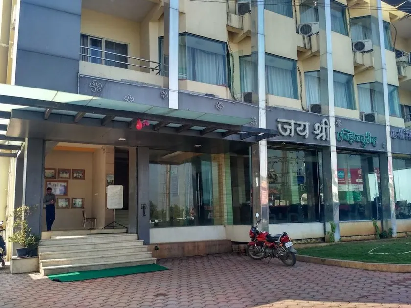 Hotel Jayshree - Image 1