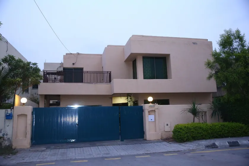 Safari Club 2 Bahria Town - Image 1