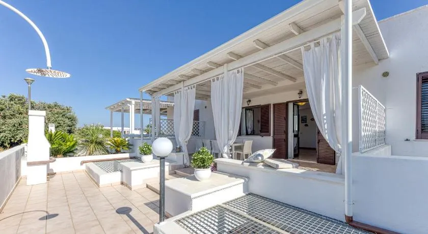 Ferienhaus 'Villetta Concetta' mit privater Terrasse, WLAN und Klimaanlage - Image 1