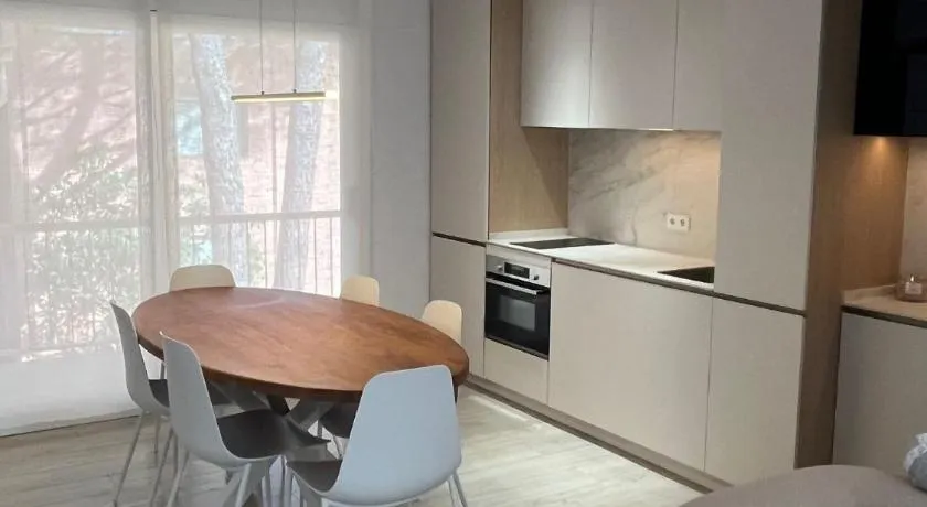 Apartamento con WiFi y Aire acondicionado en Pals Playa - Image 1