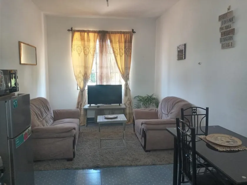One bedroom Love birds nest - Image 1