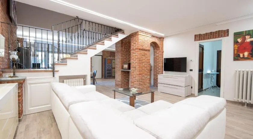 Casa a Roddi con vista sulle Colline - Image 1