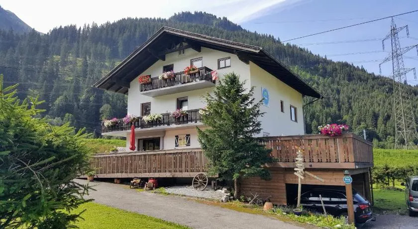 Gästehaus Schmitt - Image 1