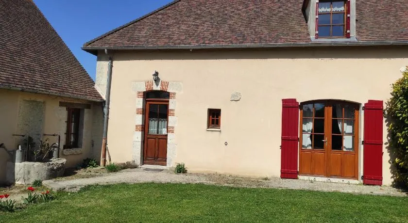 Maison de caractère avec jardin privatif, terrasse, ping-pong – Proche Ferrières et Montargis - Image 1