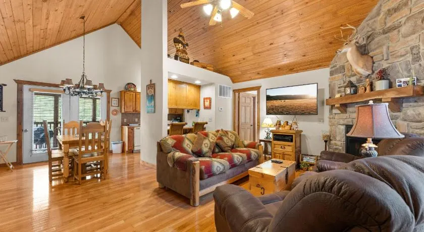 Dakota Lodge Home - Image 1