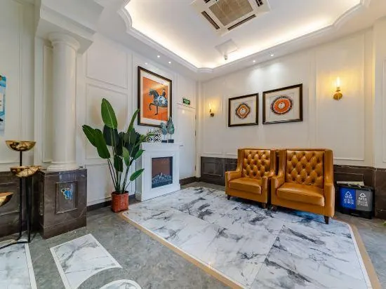Honglou Lishe Boutique Hotel - Image 1