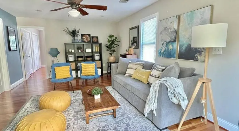 Brand New, Cozy, Modern, One-bedroom Apartment - Image 1