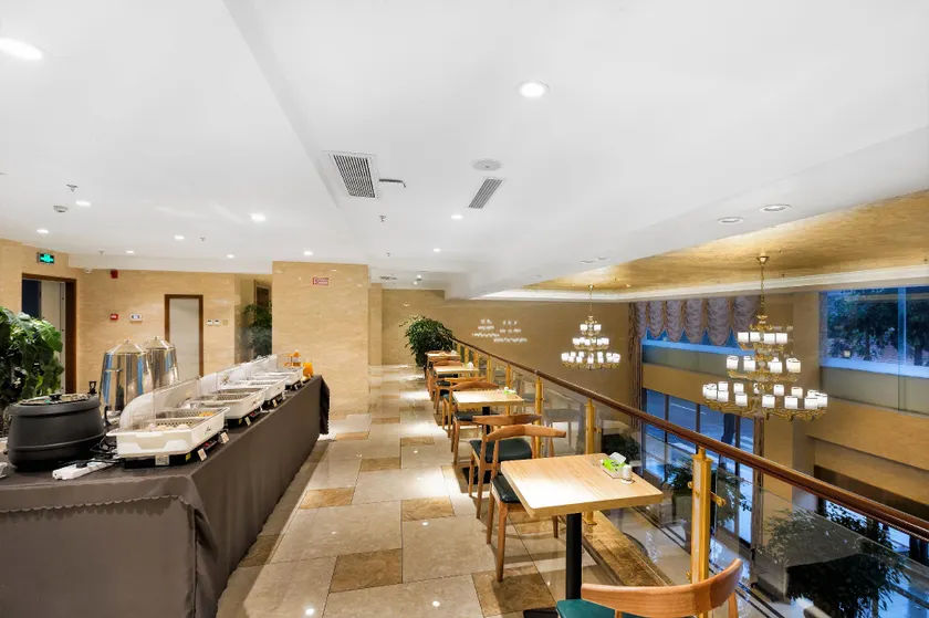 Fuqiang Hotel - Image 1