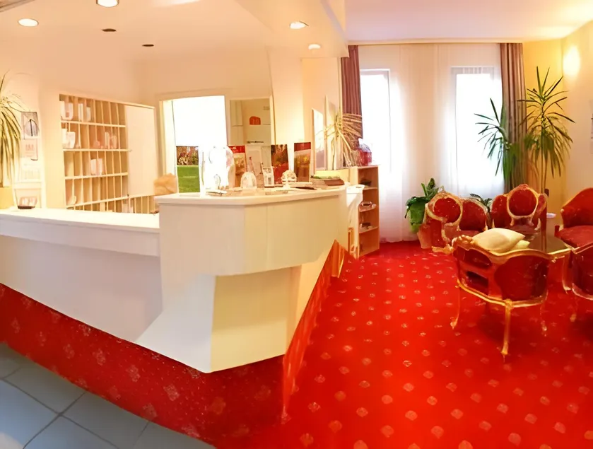 Hotel Das Kleine Ritz - Image 1