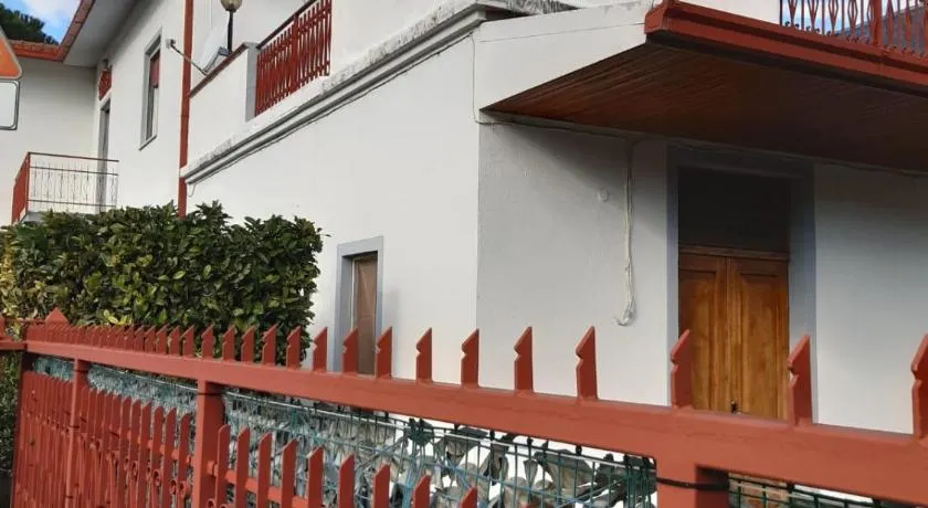 Small Flat - Image 1