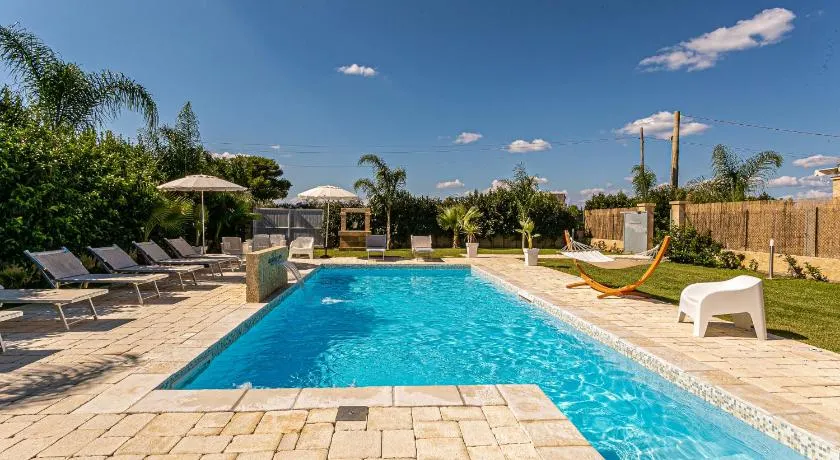 Resort Almaredamarra con piscina e idromassaggio sul mare - Image 1