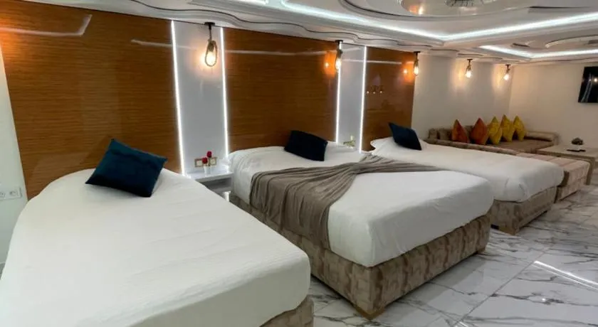 appart hotel puerto marino - Image 1