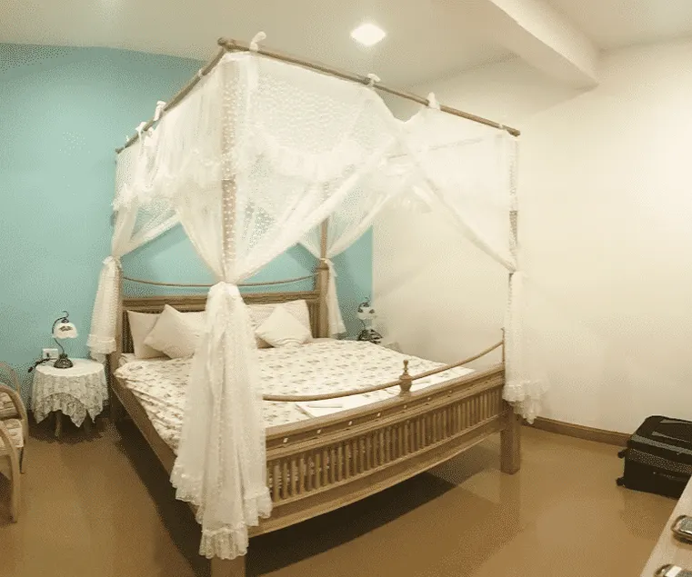 BB&B Hotel - Image 1