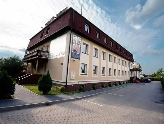 Zielonki Business & Budget - Business Hotel z Salą Konferencyjną - Image 1
