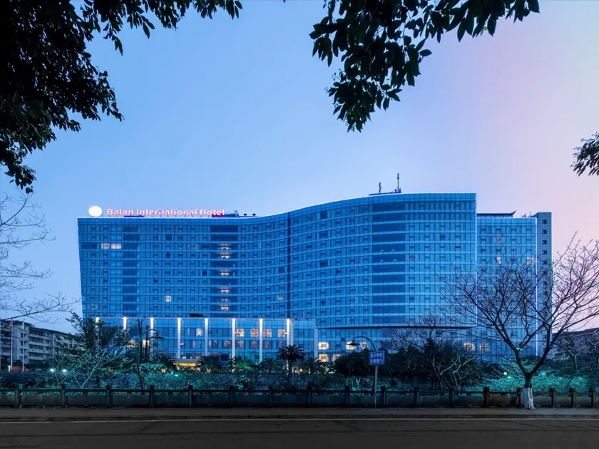 Balan International Hotel - Image 1