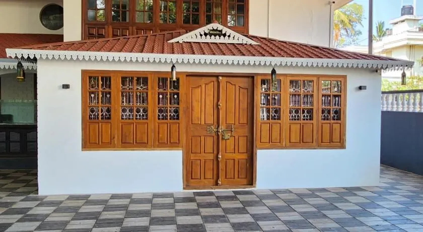 Bharatham Heritage Inn - Image 1