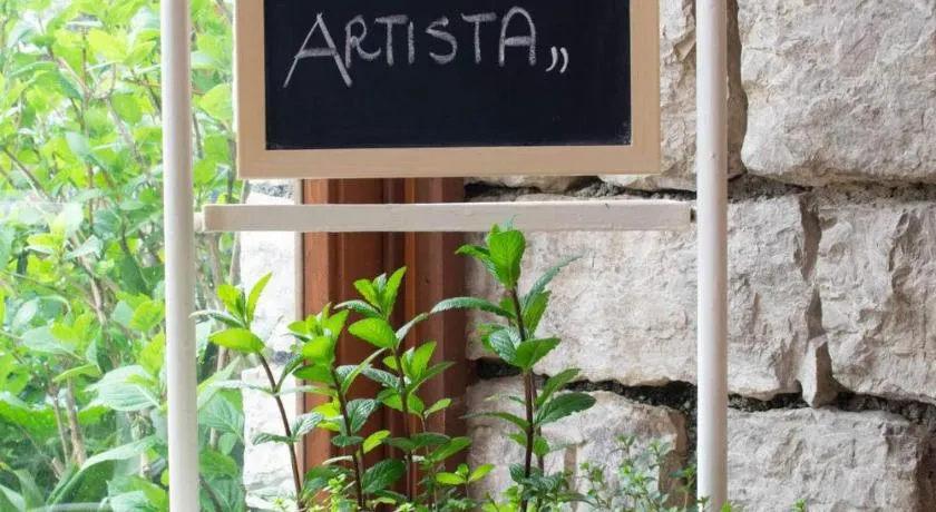 El Rincon del Artista - Image 1
