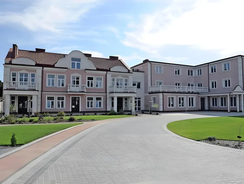 Hotel Arkadia Royal - Image 1
