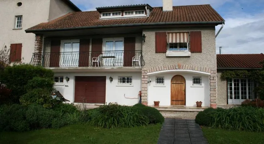 1 Bedroom House 20min walk to centre in Tournus - Image 1