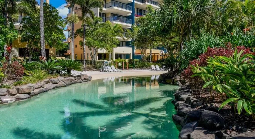 Beachside 1-Bedroom Apartment -Alex and Mooloolaba - Image 1