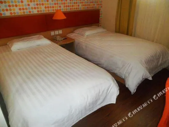 Home Inn Neo Penglai Pavilion Scenic Area Seaside Bathing Beach - Image 1