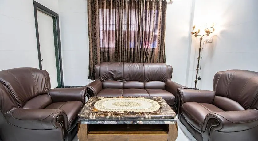 OSI Apartments Sahar Andheri East - Image 1