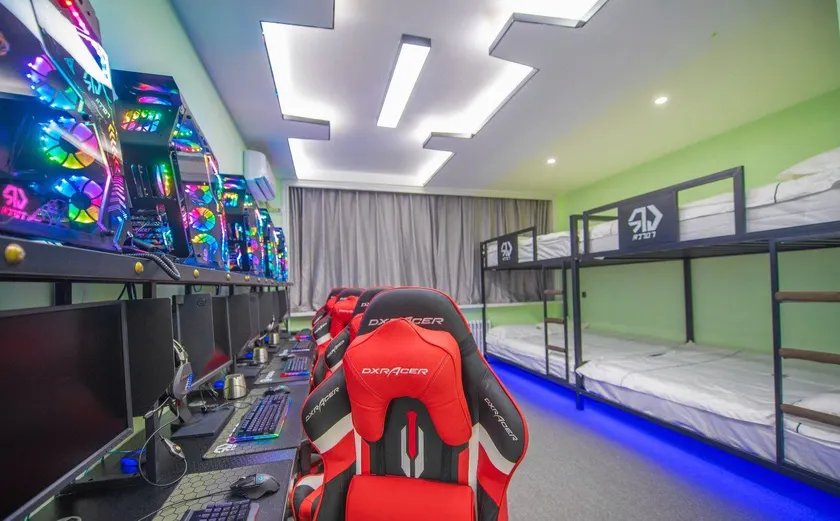 RJ707 Esports Hotel - Image 1
