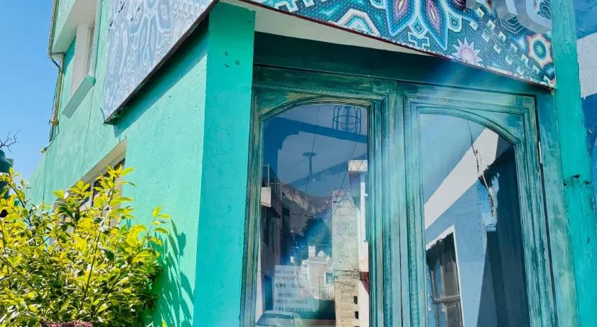 Hostal Makea Pachuca - Image 1