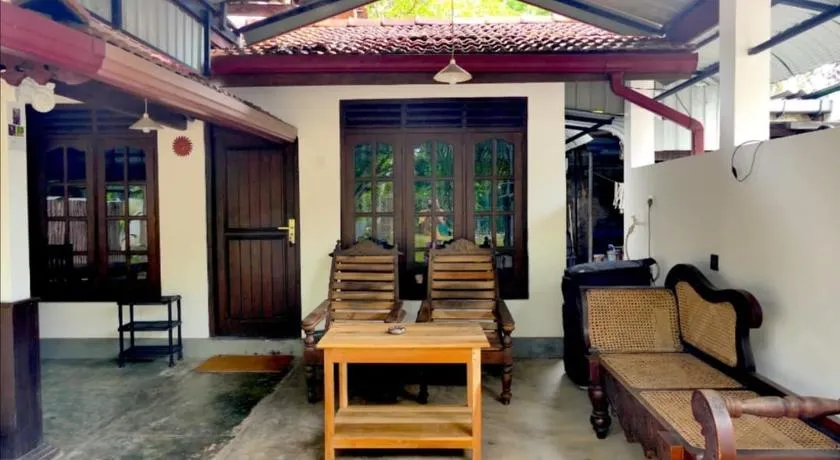 Avendra Holiday Inn Weligama - Image 1