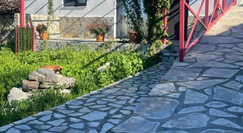 Söğüt Taşlıca Osman Köy Evi - Image 1