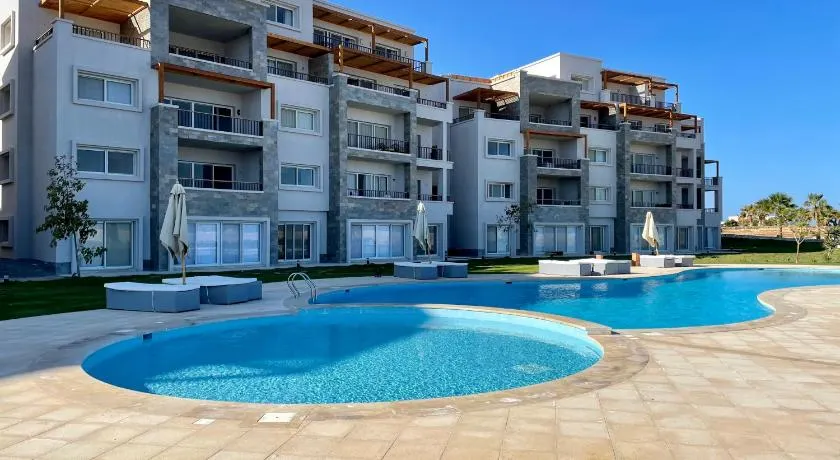 Soma Bay Apartment - Image 1