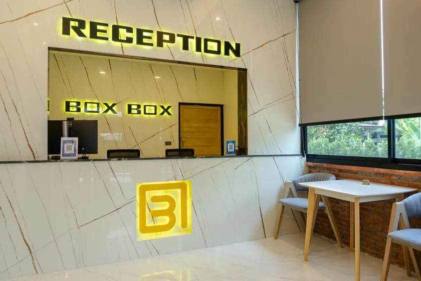 BOX BOX Hotel and Sports Restaurant - Image 1