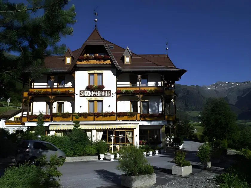 Hotel Sonklarhof - Image 1