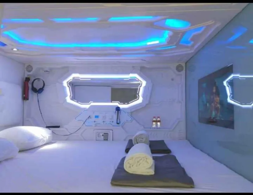 Shakti Capsule Hotel Jakarta - Image 1