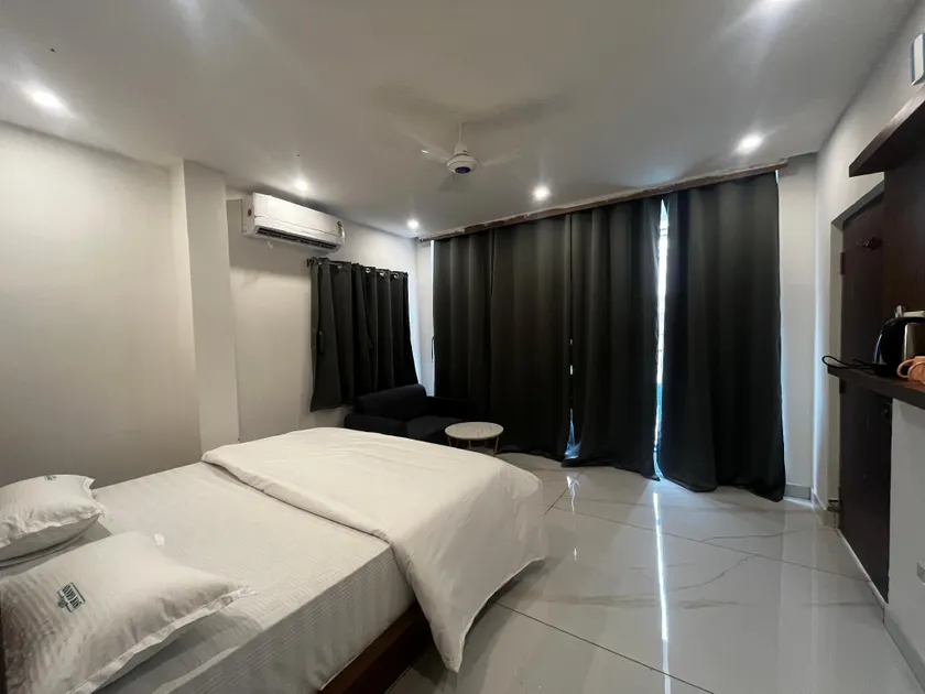Hotel svr grand - Image 1