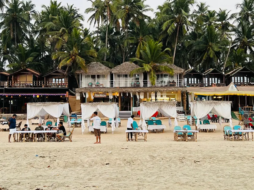 The shore beach resort - Image 1