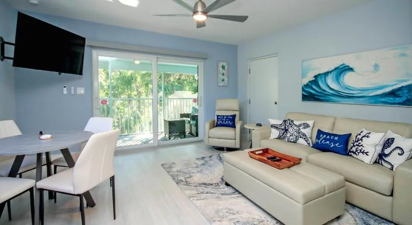 1BR Sanibel Condo Steps to Beach Colony Inn 03 - Image 1