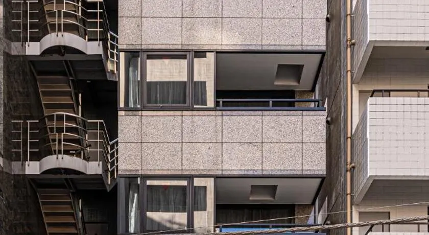リアル後楽園ホテルReal Korakuen Apartment Hotel - Image 1