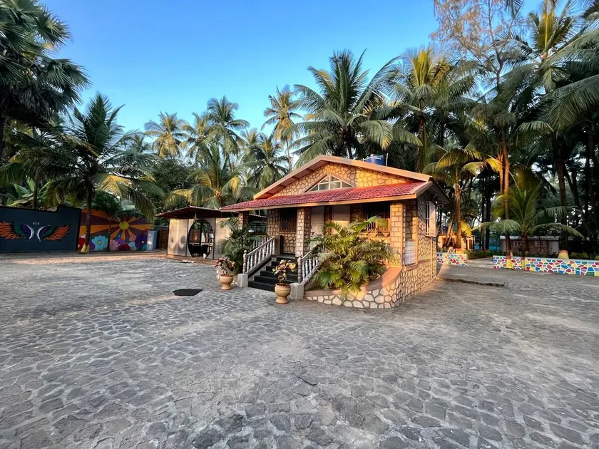 Sand and Shore Cottage at Gorai - Image 1