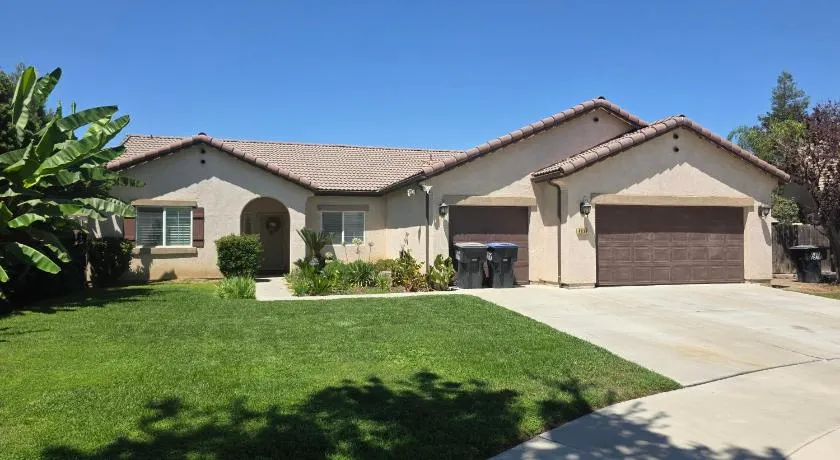 Tanglewood Place - Image 1