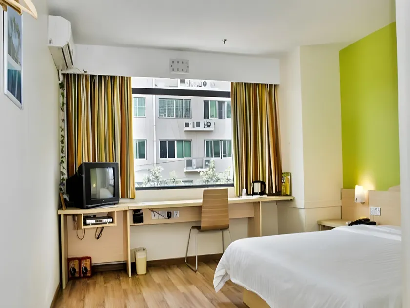 7 Days Inn Guangzhou Tianhe Tangxia Junjing Park - Image 1
