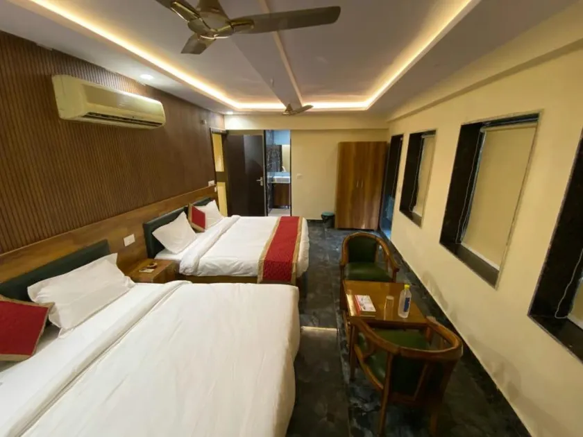 Hotel Home Stay Residency - Image 1