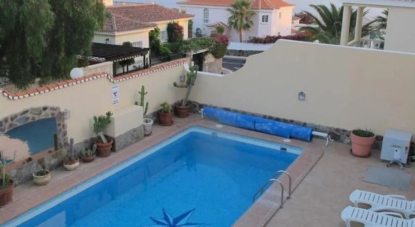 Beautiful Villa with private pool - Image 1