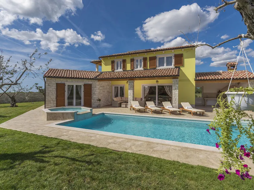 Villa Gardenia with Pool and Garden - Image 1
