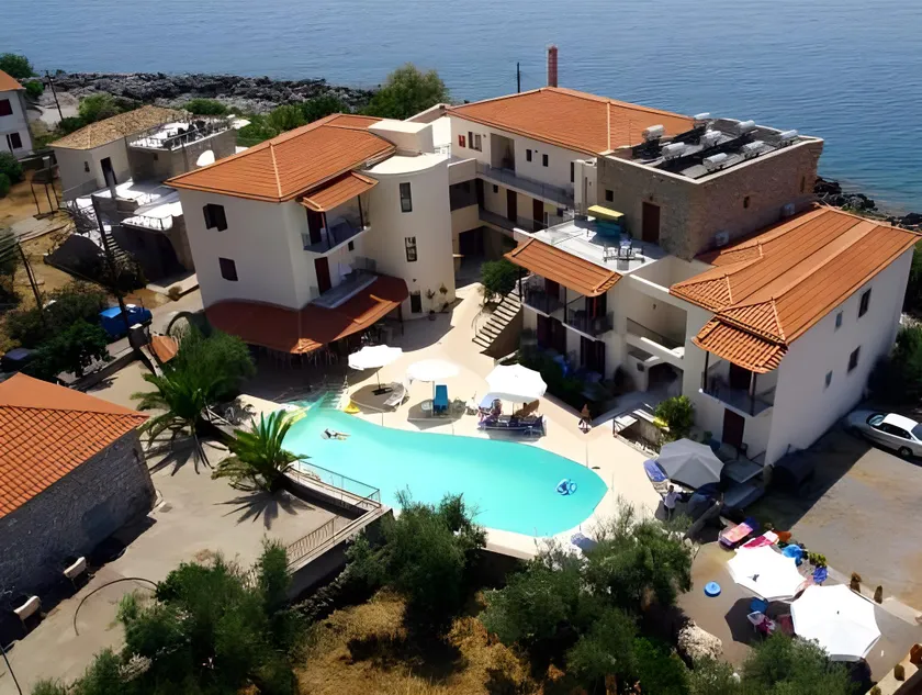 Hotel Liakoto - Image 1