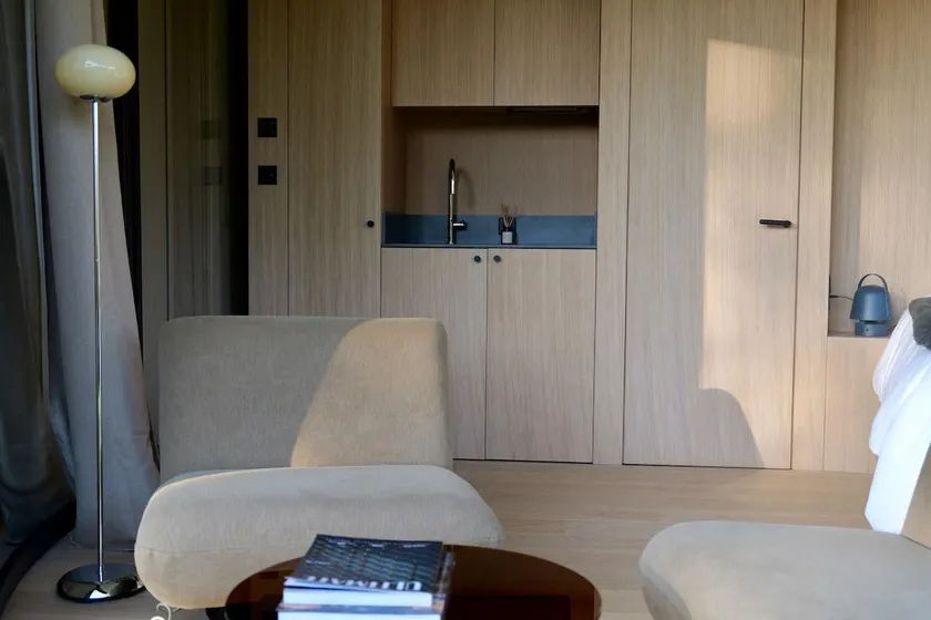 A secret suite in Provence, pool - Image 1