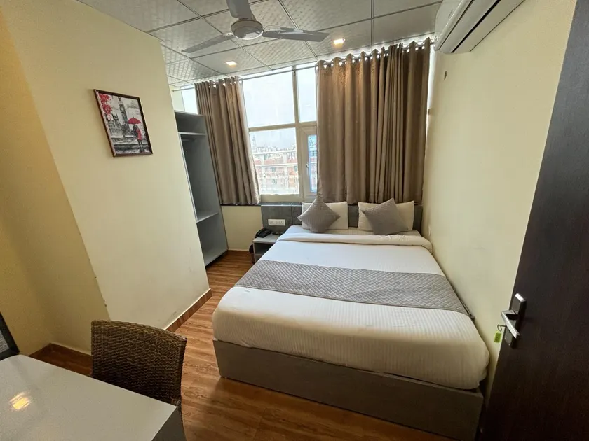 Hotel Grand Sky - Image 1