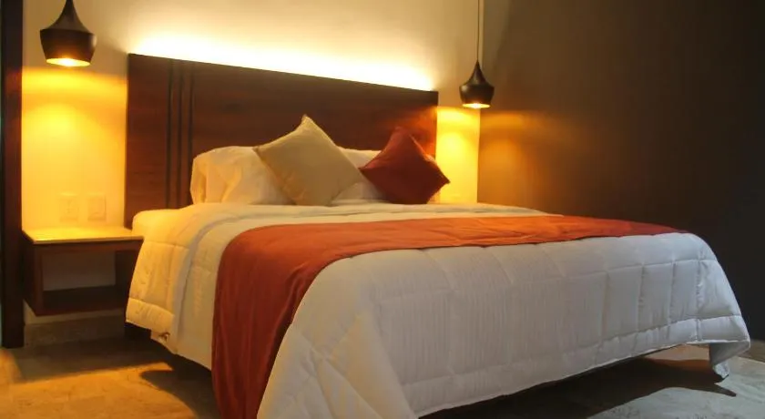 Hotel veinti 3 Tapachula - Image 1