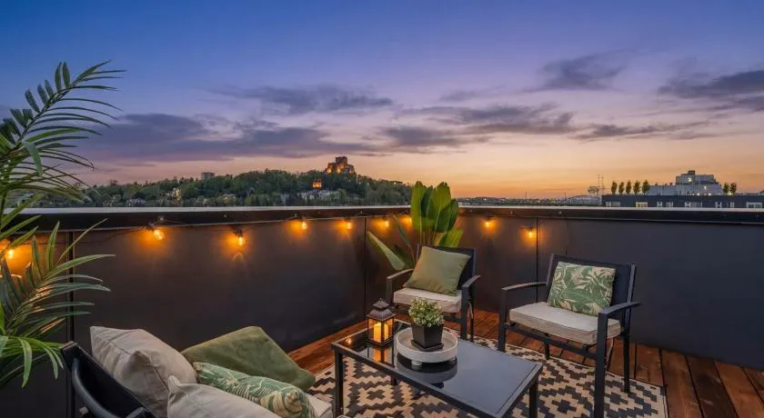 Klimt Townhome Vacation Rental - Image 1