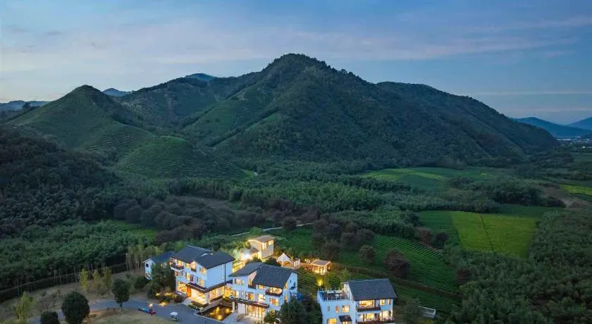 Qiyun·Anji Chashan Yelu Hot Spring Homestay - Image 1